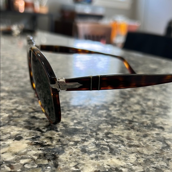 Tortoise Shell Sunglasses - Picture 3 of 3